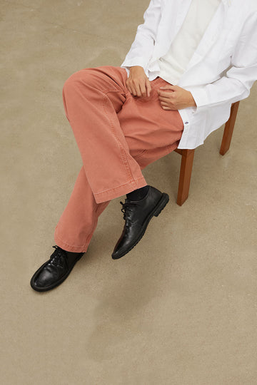 Derby / Soft — CARBON