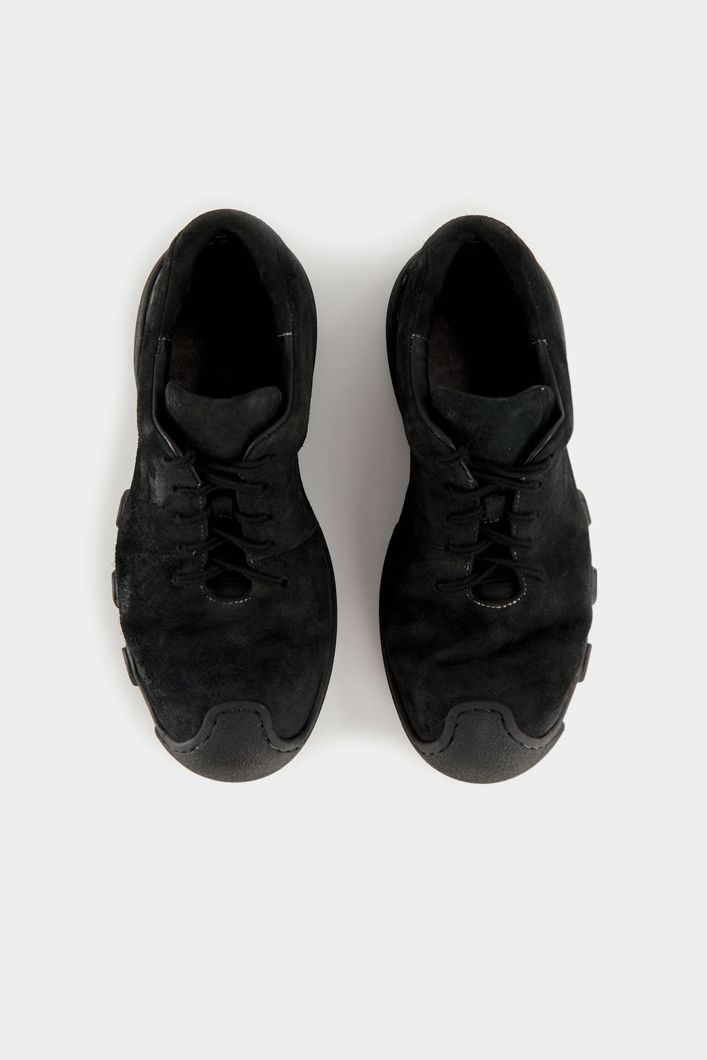 Trainer / Hybrid / Segmented — CHARCOAL