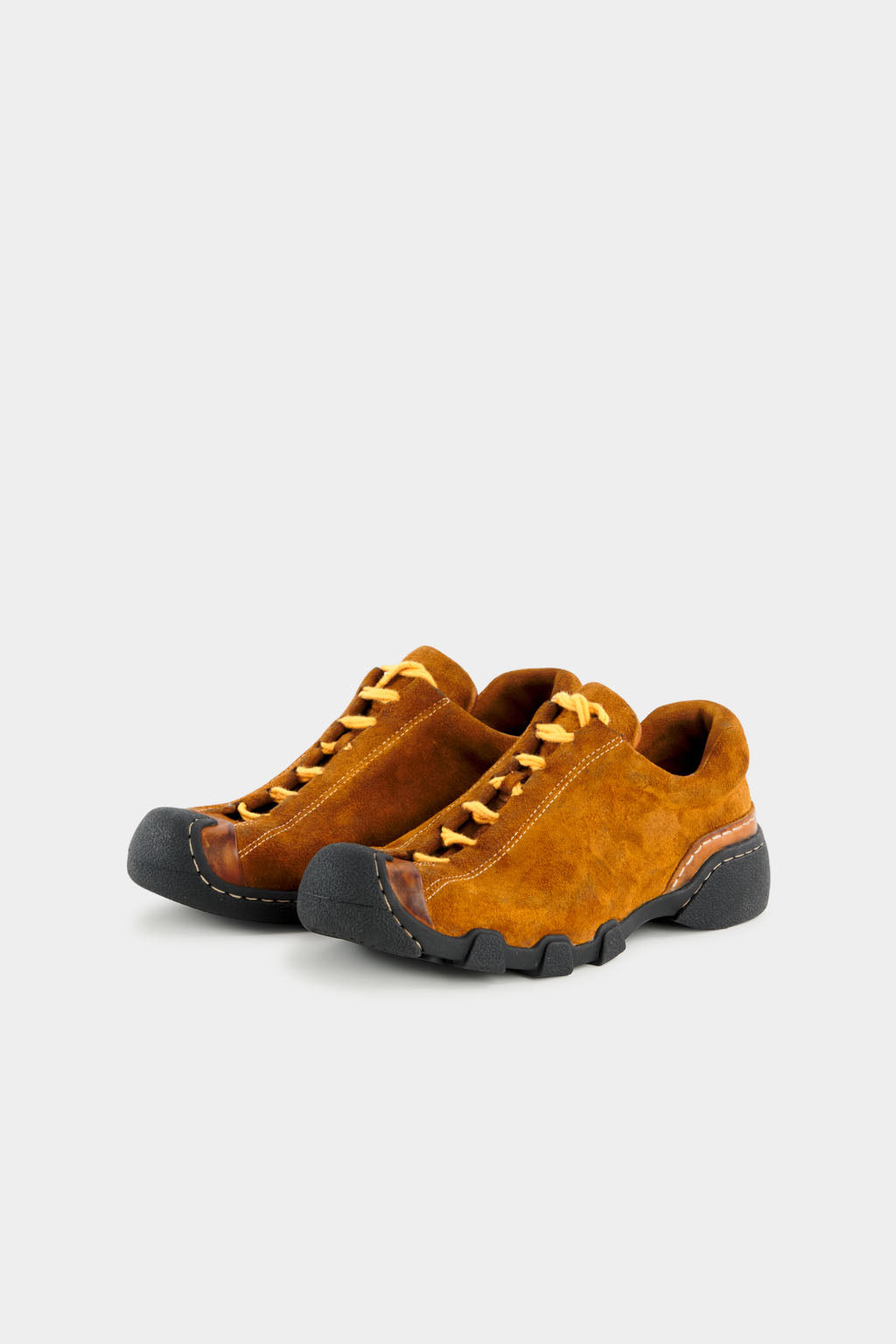 Trainer / Hybrid / All-Terrain — LATERITE