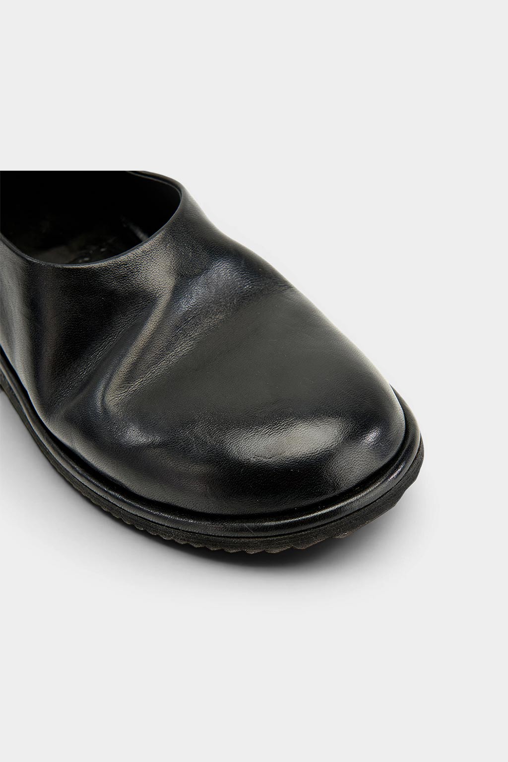 Folded Paneled Slip-On / Contrast Stitch