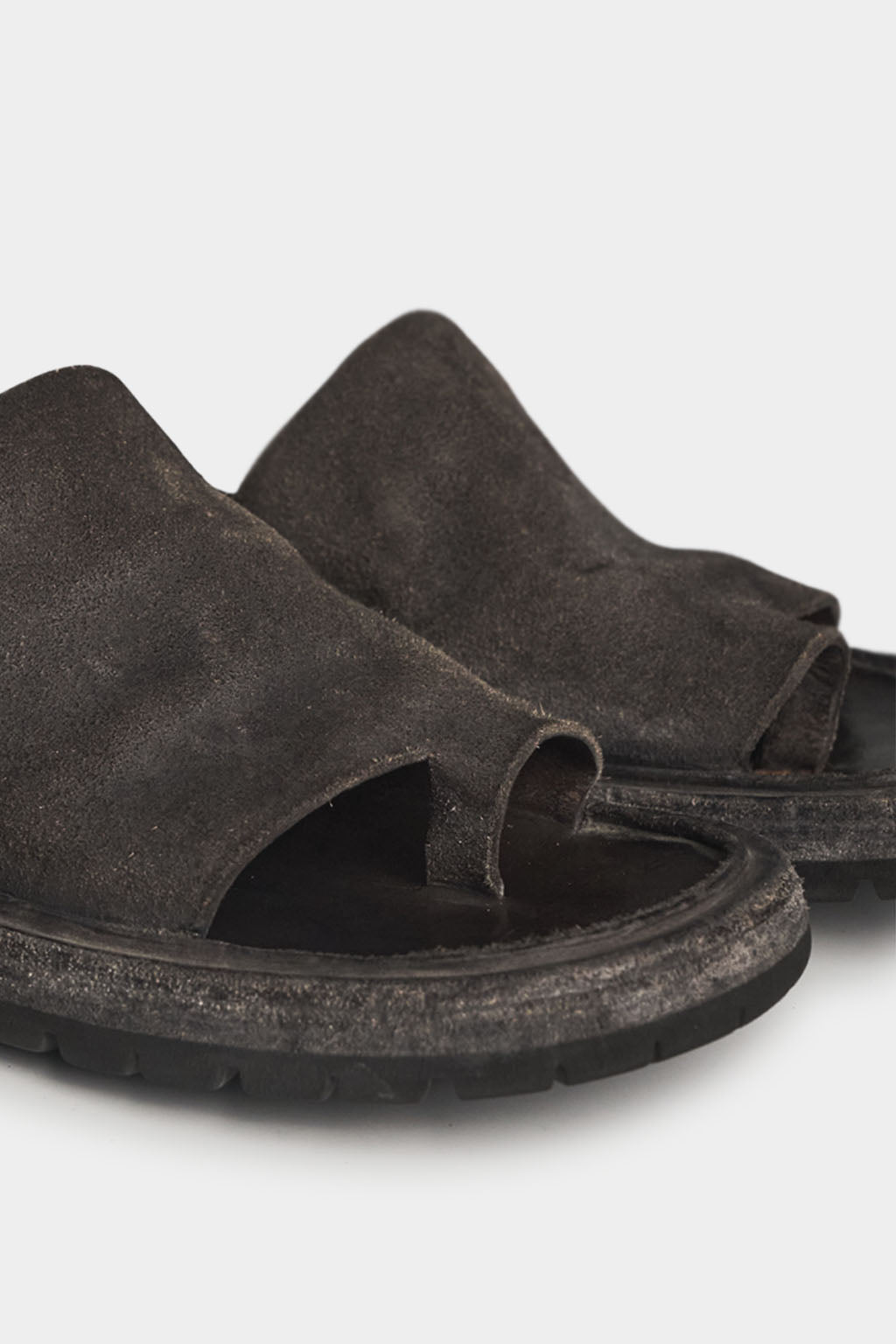 Sandal / Toe Slide—GRAPHITE