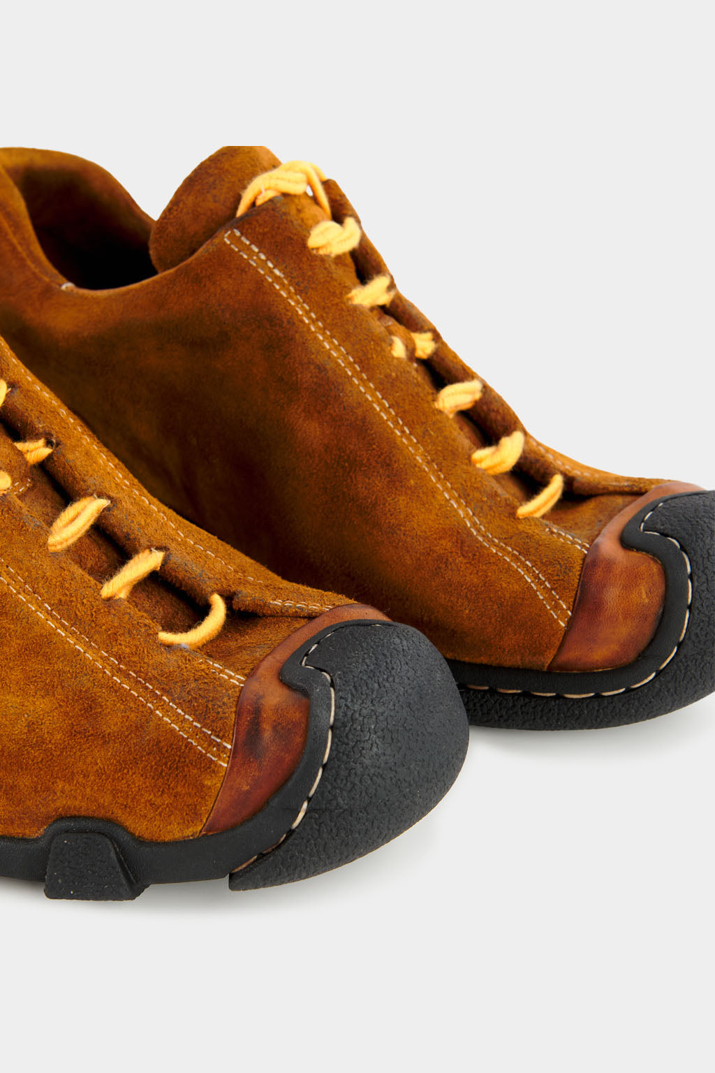 Trainer / Hybrid / All-Terrain — LATERITE