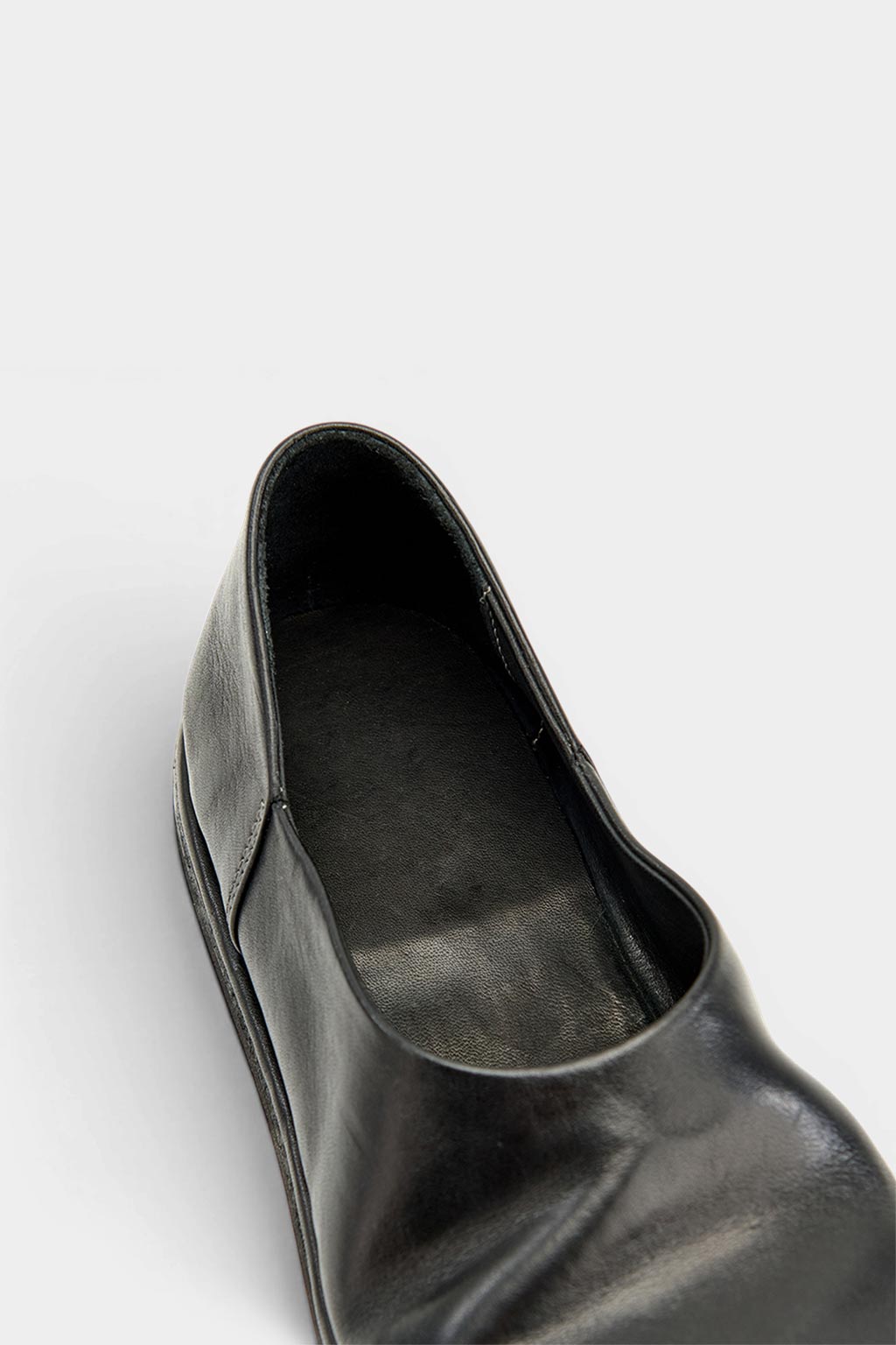 Folded Paneled Slip-On / Contrast Stitch
