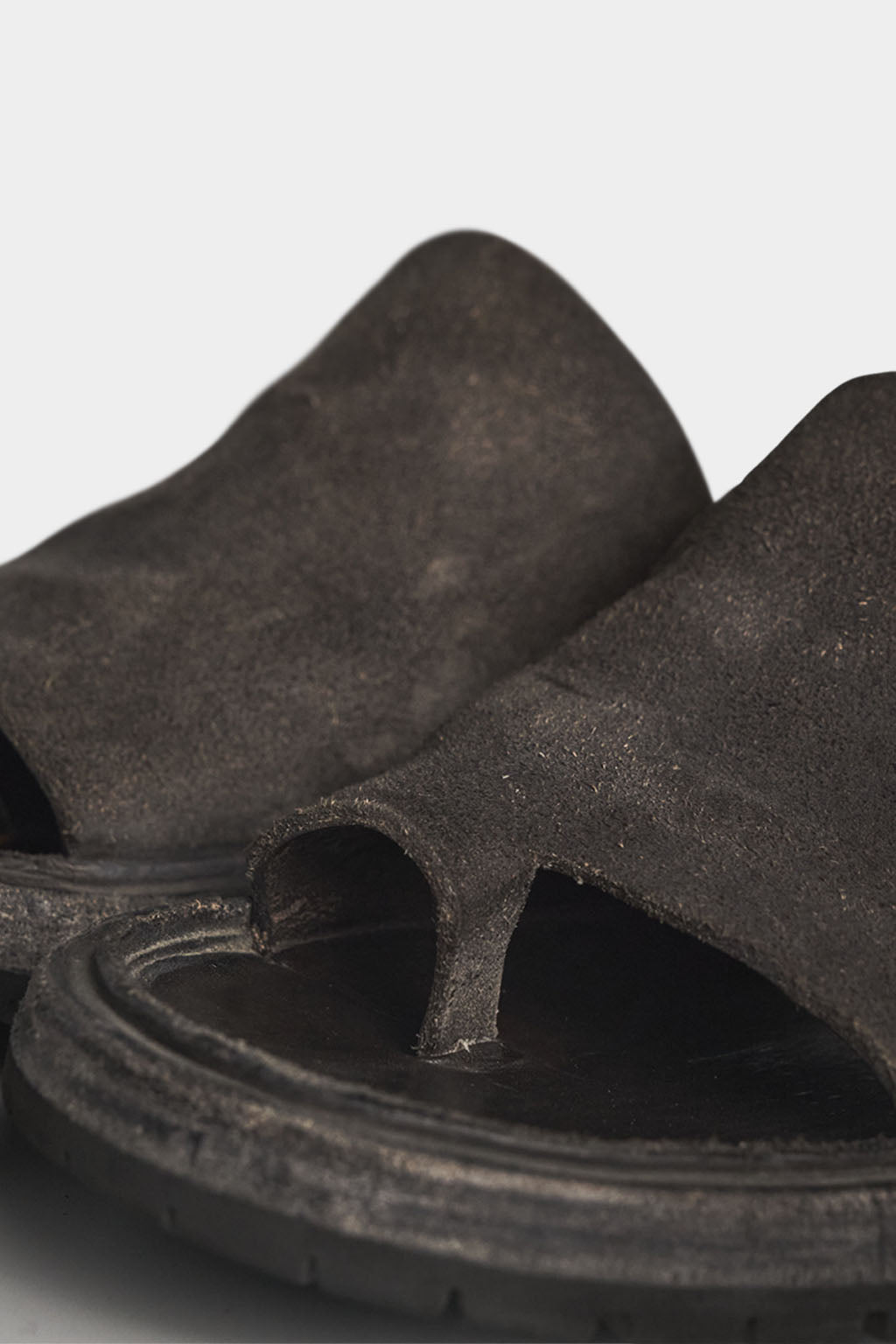 Sandal / Toe Slide—GRAPHITE