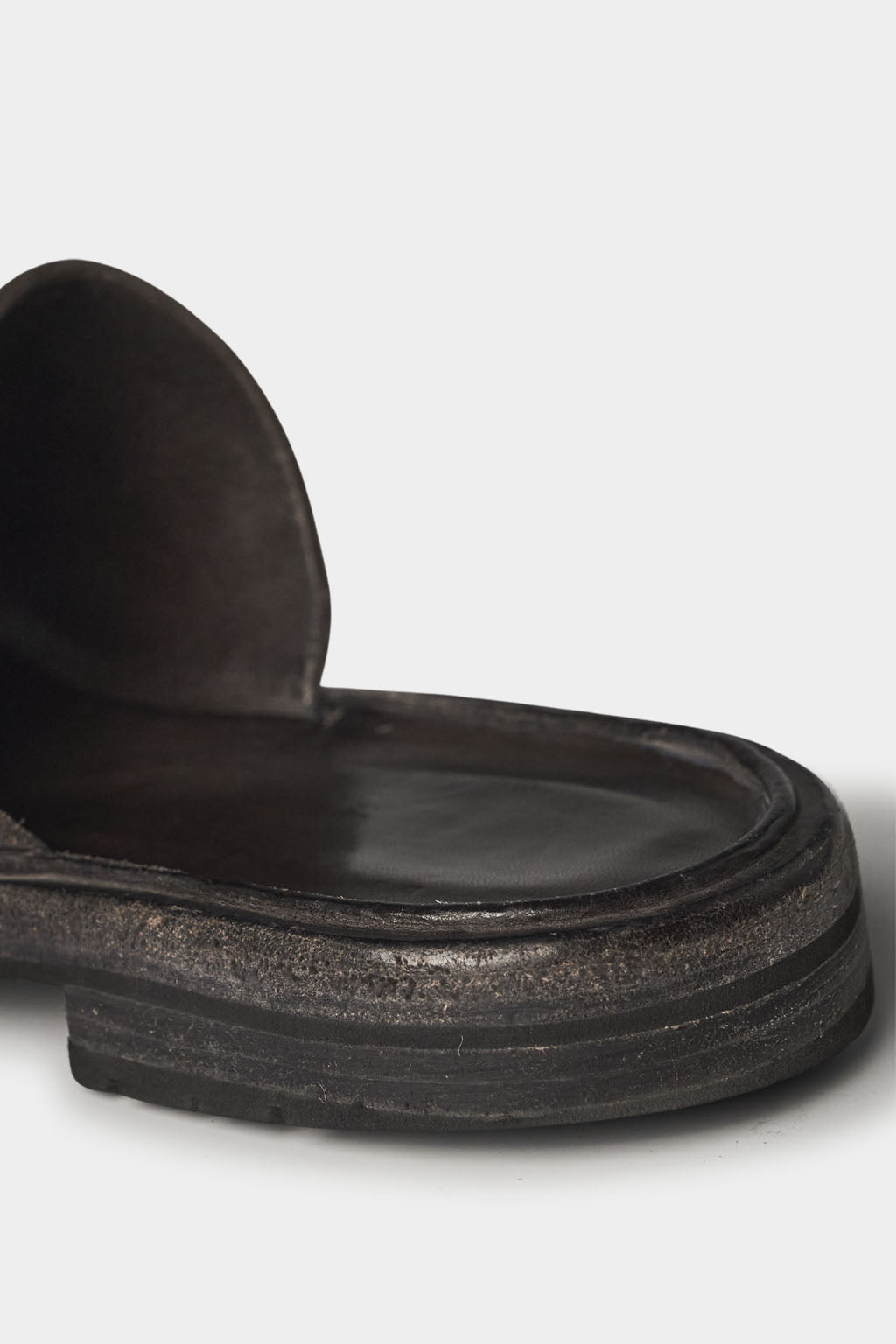 Sandal / Toe Slide—GRAPHITE